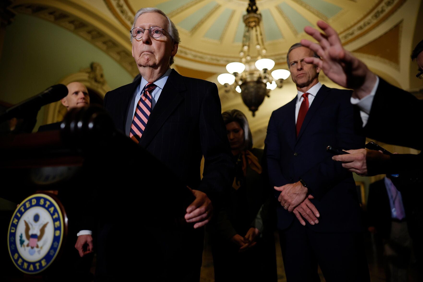 Senate passes stopgap bill to avert shutdown ahead of Friday deadline